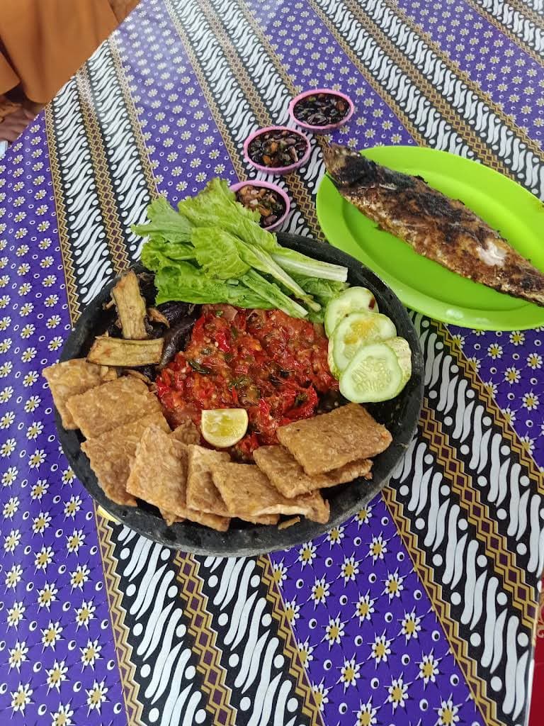 Seafood Memey gallery photo 2